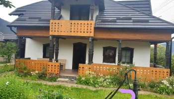 Casa cu Steag - România