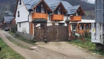 Domeniul Ursului - Valea Stejarului