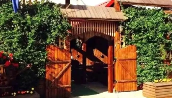 Terasa din Deal - Cătămărești-Deal