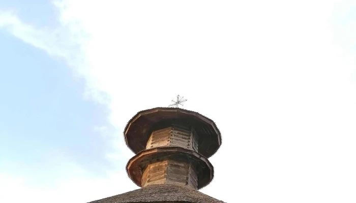 Biserica De Lemn Sfantul Nicolae Străoane - Străoane