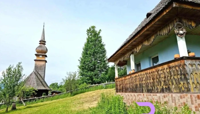 Biserica de lemn „Nașterea Maicii Domnului” din Lăschia - Lăschia