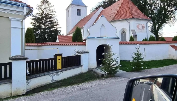 Biserica Romano -  Catolica Fortificata Misentea Aproape De Mine - Misentea