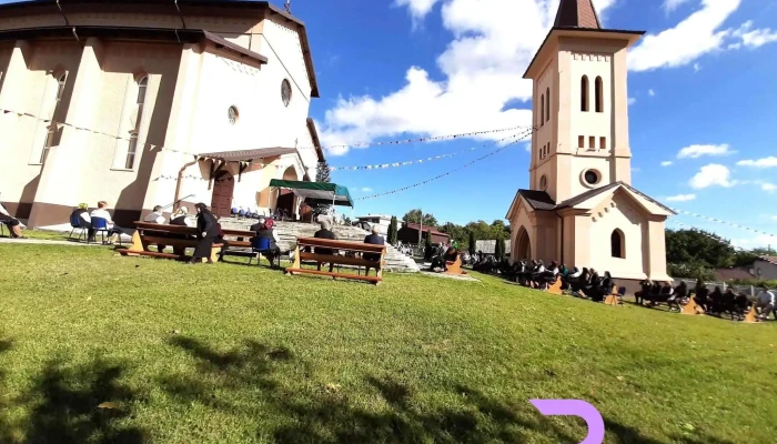 Biserica Sfantul Mihail Biserica - Faraoani