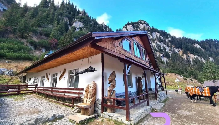Cabana Mălăiești - România