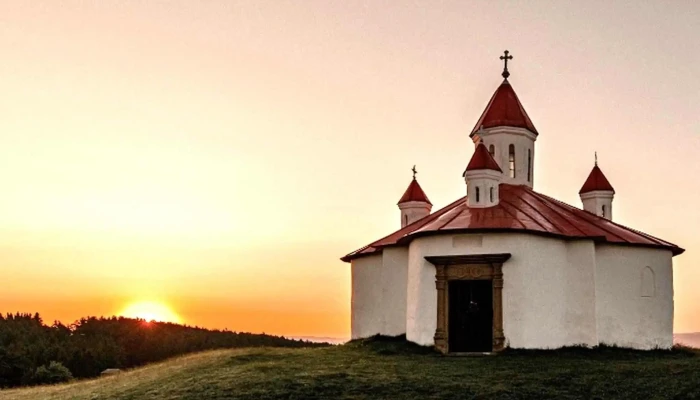 Capela Sfantul Stefan Din Sanzieni Program - Romania
