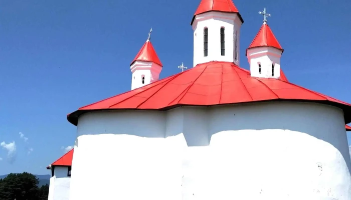 Capela Sfantul Stefan Din Sanzieni Romania - Romania