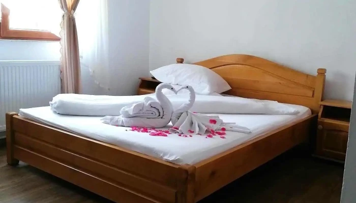 Casa Cristalul Muntilor -  Camere - Poiana Mărului