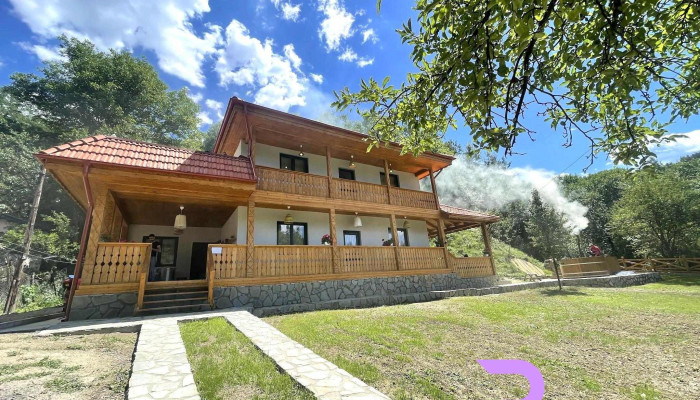 Casa Lila -  Exterior - Colți