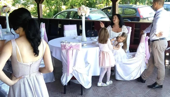 Casa Tineretului Plopis Aproape De Mine - Plopiș