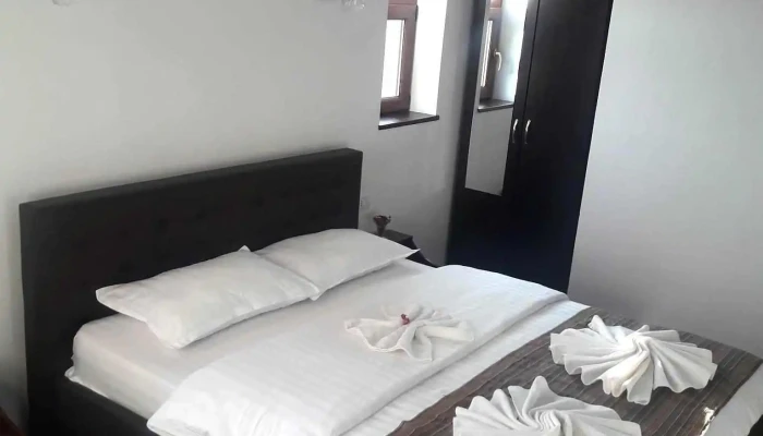 Casuta De La Tara Camere - Cărpiniş