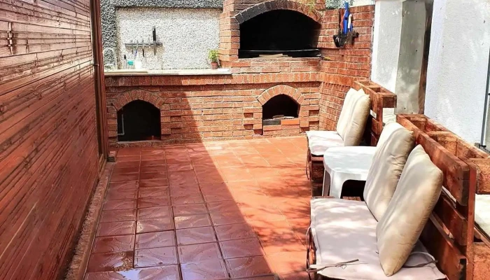 Casute Corali De La Vizitatori - Corbu