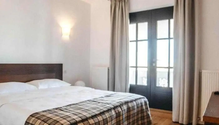 Cerdac Cotesti De La Proprietar - Budeşti
