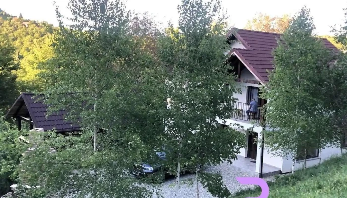 Conacul din Pădure - Poiana Mărului