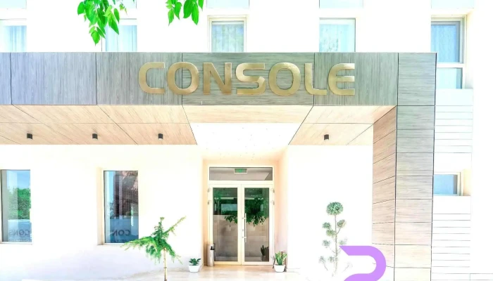Console -  Exterior - Slobozia