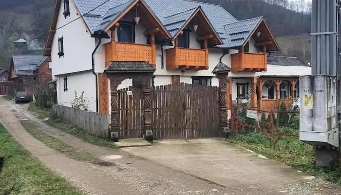 Domeniul Ursului - Valea Stejarului