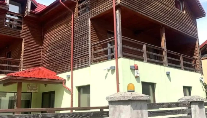 Dorf Haus Cazare In Valiug Franzdorf Caras Severin Romania De La Proprietar - Văliug