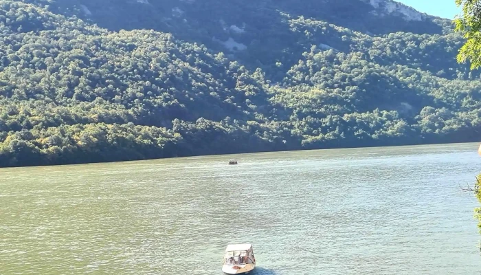 Eselnita Instagram - Romania