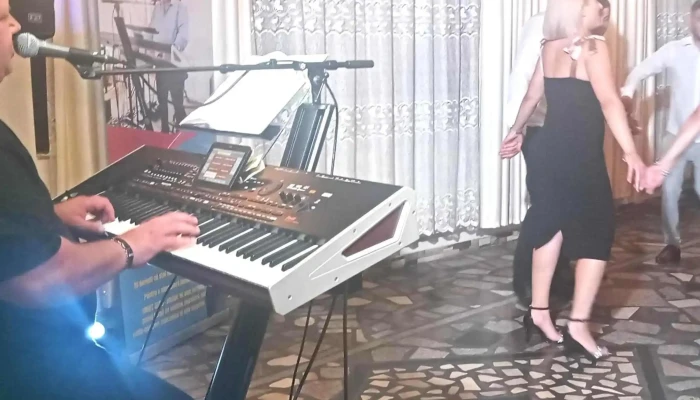 Hanul Cotenilor -  Aproape De Mine - Mărgineni