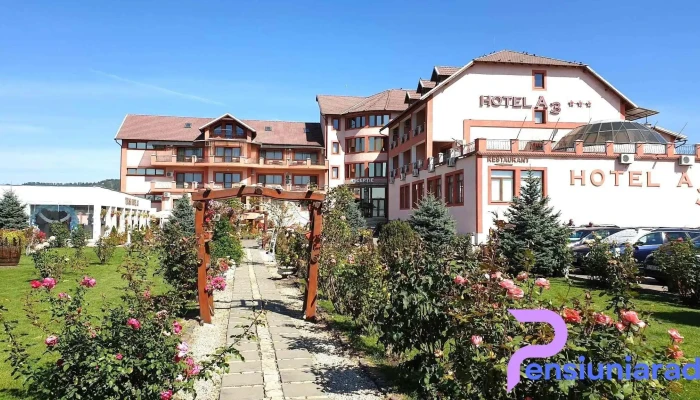 Hotel A3 Campia Turzii -    Cazare   Pensiune De La Vizitatori - Luna