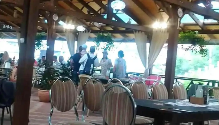 Hotel Suprem -  Videoclipuri - Băile Olănești
