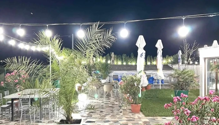 La Casa Blanca -  Recenzii - Vladimirescu