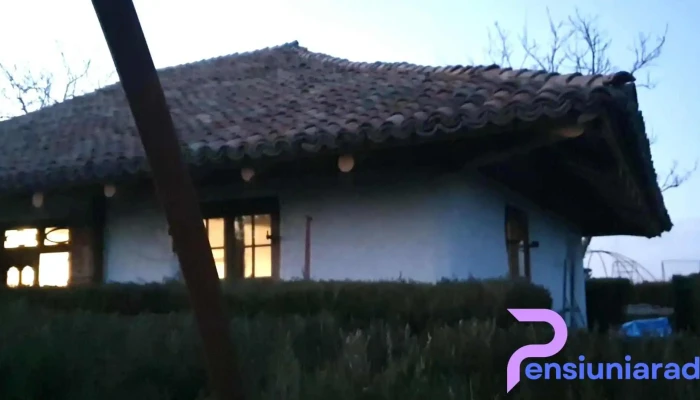 La Colibe Ecoturism Catun Arhaic Romanesc Exterior - Corbu