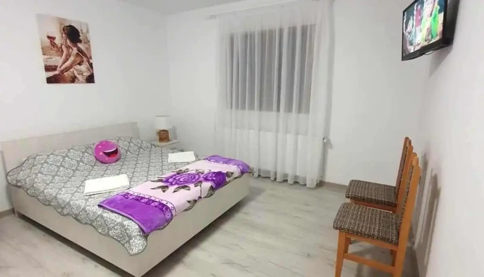 Los Primos -    Cazare In Arpasu De Sus Camere - Arpașu De Sus