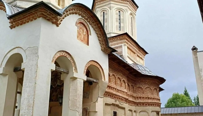 Manastirea Arnota Unde - Bistrița