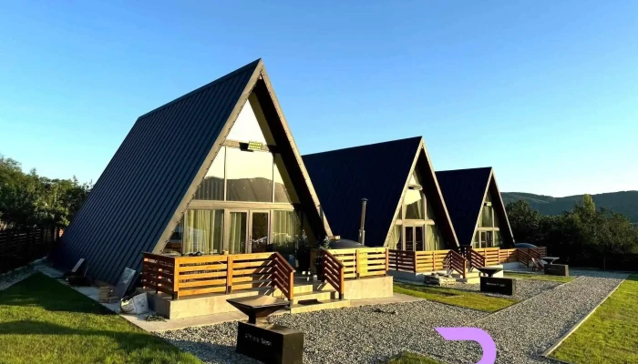 Mareva House -  Program - Păușești-măglași