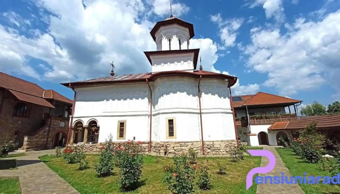 Mănăstirea Sărăcineşti - Păușești-Măglași
