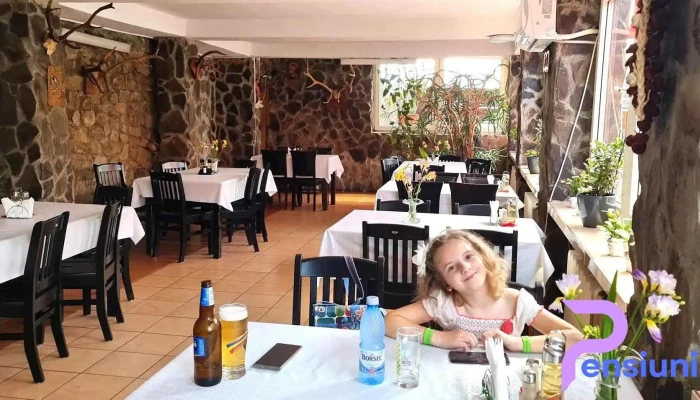 Popas Stana Costesti Atmosfera - Costești