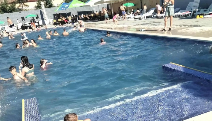 Pub84 -    Pub Piscina Zonă - Podu Turcului