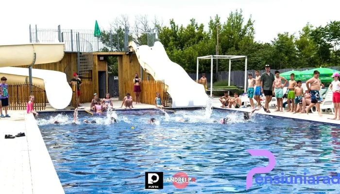 Pub84 - Pub & Piscina - Podu Turcului