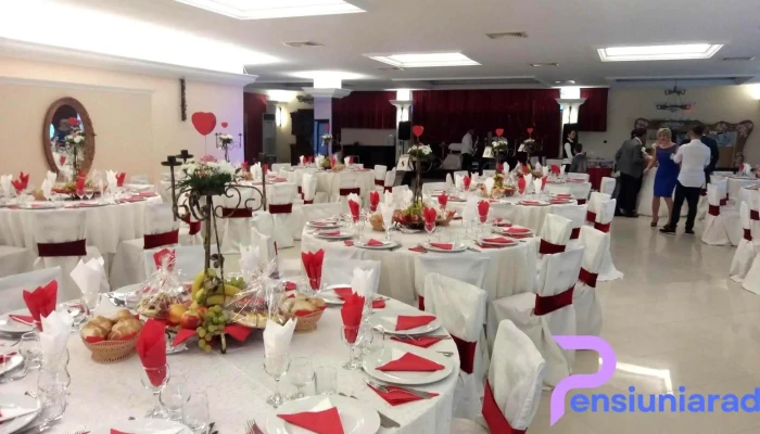 Restaurant Crinul Imperial Tomesti Iasi -    Restaurante Iasi Atmosfera - Iași
