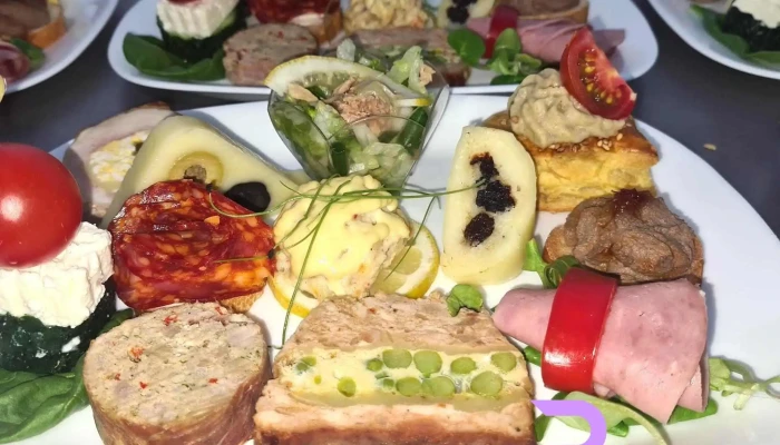 Restaurant La Umbrelute Mancaruribauturi - Căzănești