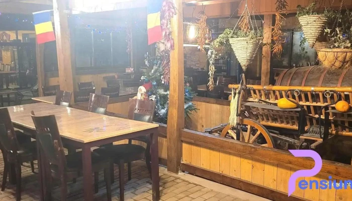 Taverna Banului -  Atmosfera - Cârcea