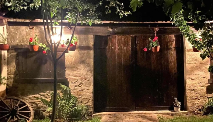 The Hunter House -  Cum Să Ajungi Acolo - Ciudanovița