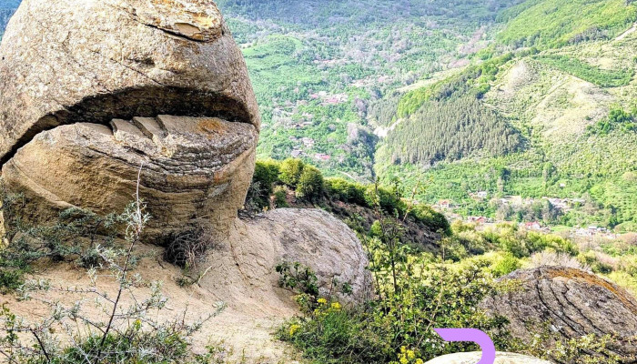 Trovantii Din Chiojdu -  Cele Mai Recente - Chiojdu