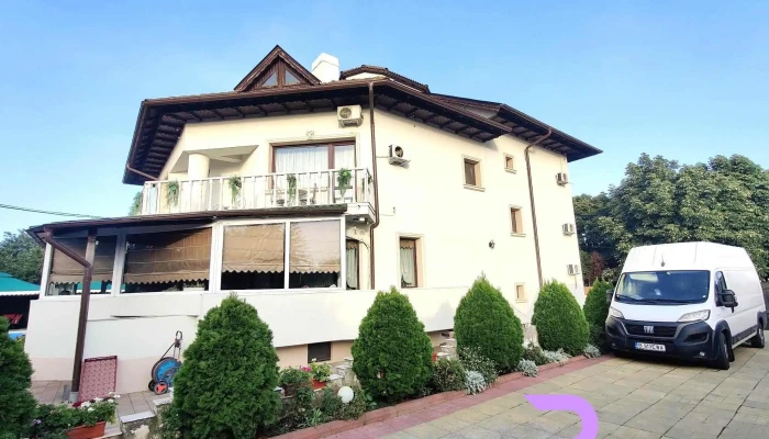 Vila Royal -  Unde - Urziceni